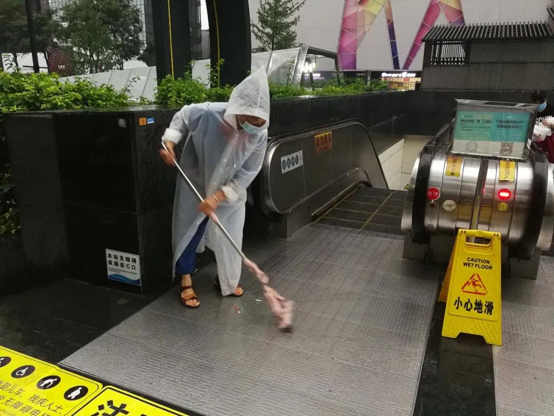 最新四川成都暴雨，挑战与应对的城市力量