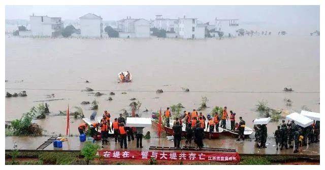 安庆洪水最新消息，城市抗洪形势严峻，全力保障人民生命财产安全